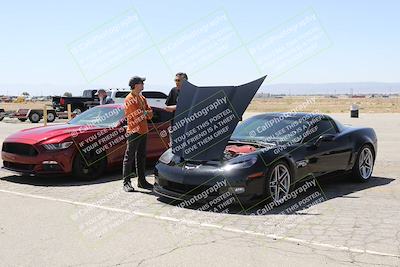 media/May-18-2022-Open Track Racing (Wed) [[f96b7d3cf4]]/Around the Pits/